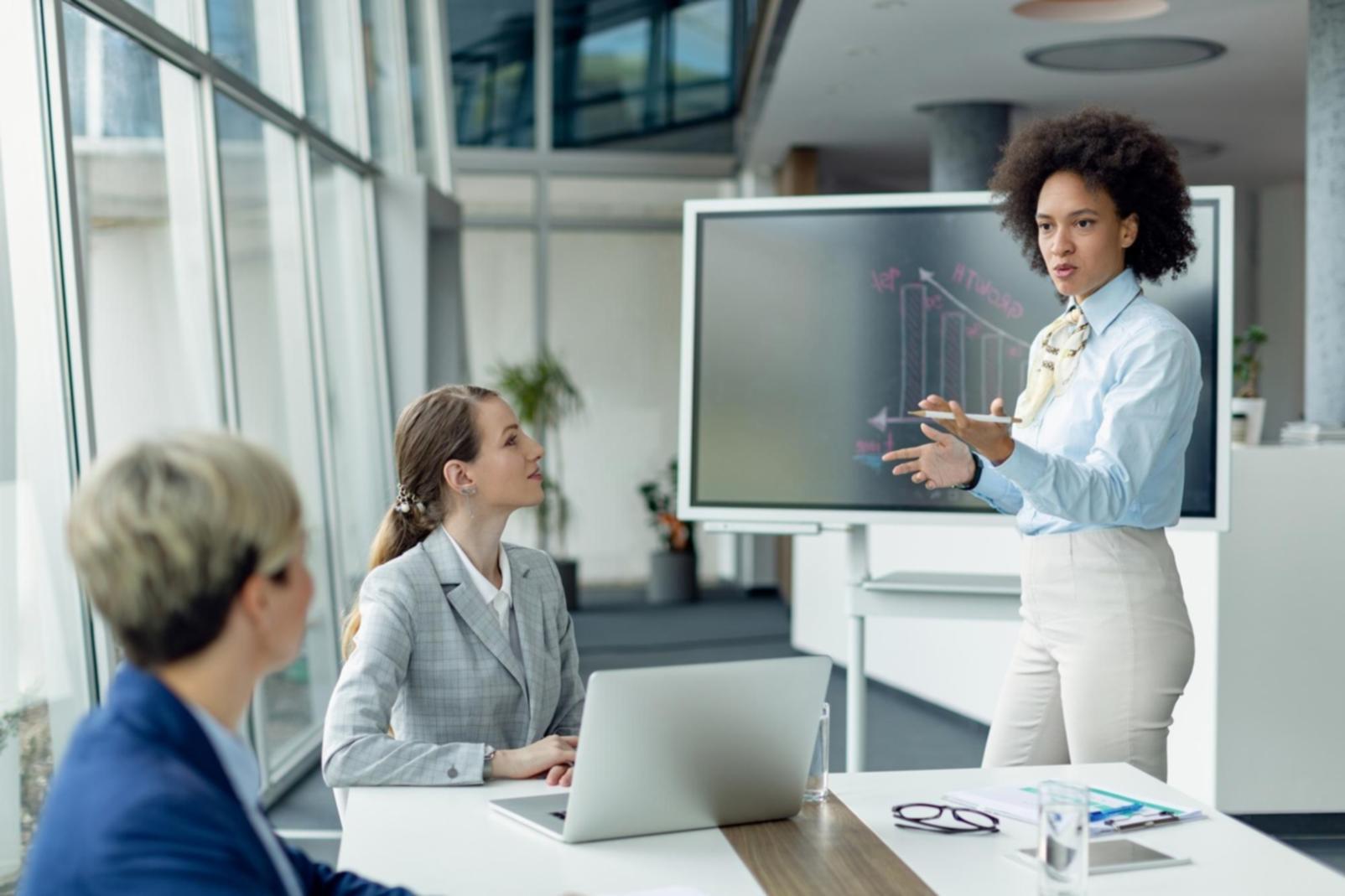 Técnicas de benchmarking financiero
