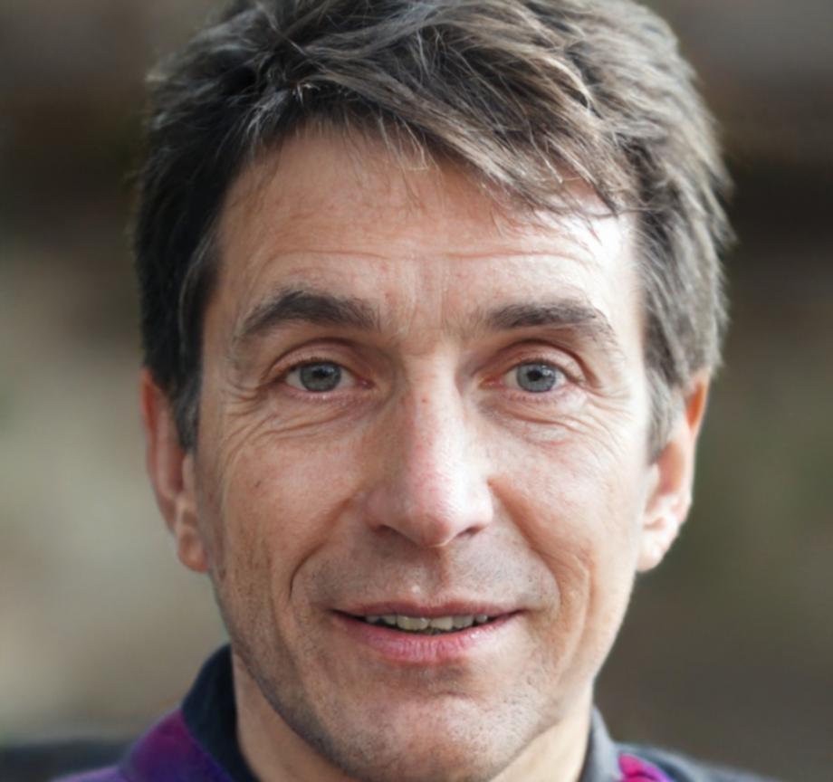 Retrato de Casimir Torben, instructor de modelado financiero
